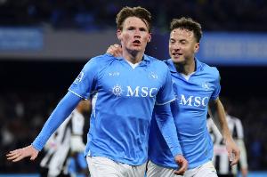 九游官网-曼联球迷难受多家意媒盛赞小麦：意甲赛季最佳引援、中场主宰