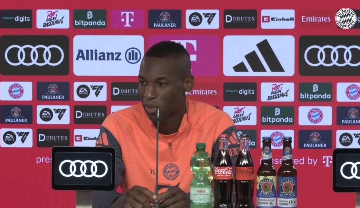 体面！杰克逊：赫内斯是传奇 我很尊重他，我只专注于帮球队赢球