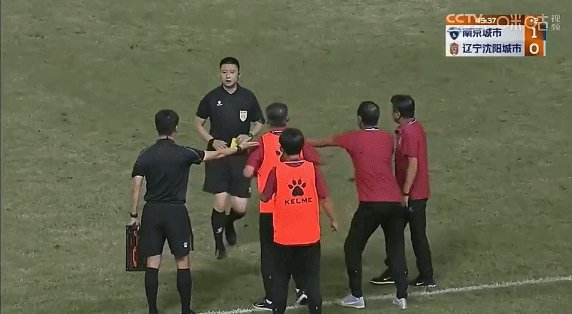 1690119136923038282.gif 段鑫.gif